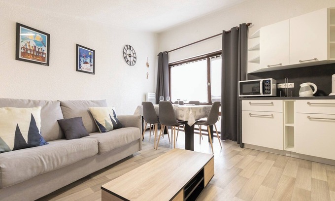 Villarodin-Bourget Apartment | ๐๏ธ Enjoy a cozy mountain nest with an exceptional view! ๐๏ธ