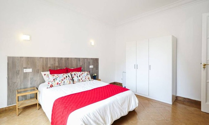El Camp de l'Arpa del Clot Resort | Private room ∙ 1 bedroom ∙ 1 guest
