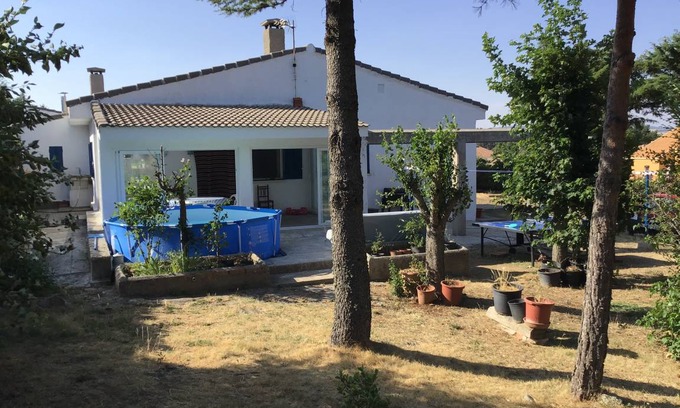 Santa Maria de la Alameda House | 110 m² House ∙ 5 bedrooms ∙ 17 guests