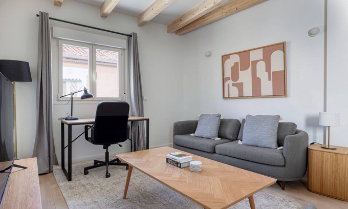 Malasana Apartment | Exceptional Malasaña 1BR w/Elevator, close to Mercado, by Blueground