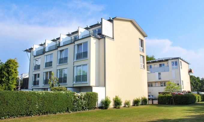 Seebad Bansin Apartment | Forum Marinar 34 - perfect beach location with side view of the Baltic Sea