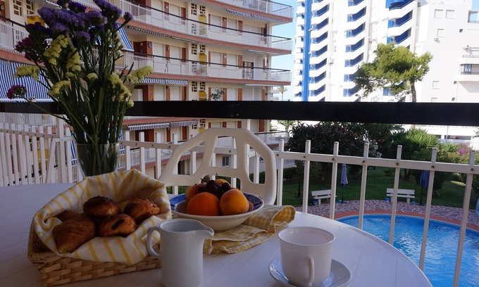Grau i Platja Apartment | Gandia beach. 3 Bedrooms, double. Swimming pool, parking, 2 minutes from the beach.