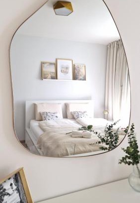 Vrsovice Apartment | Golden Nest