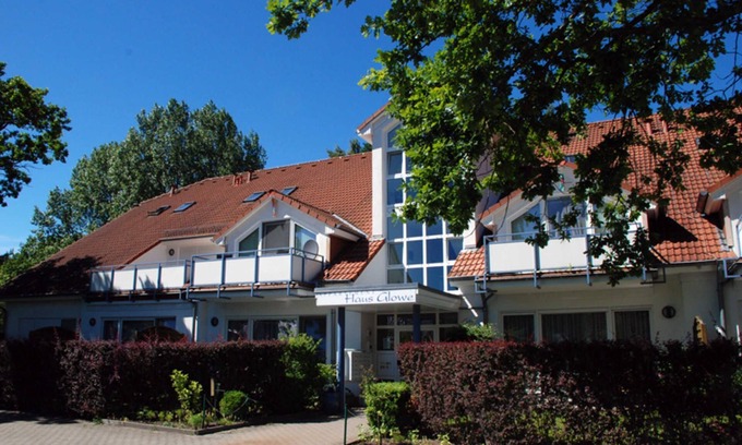 Glowe Apartment | Holiday apartment between Baltic Sea beach and Bodden