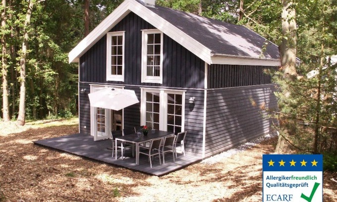 Ostseebad Baabe House | Holiday cottage with sauna, Jacuzzi and Internet - only 200 meters from the beach