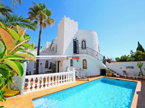 La Nucia House | Holiday Home De las Rosas by Interhome