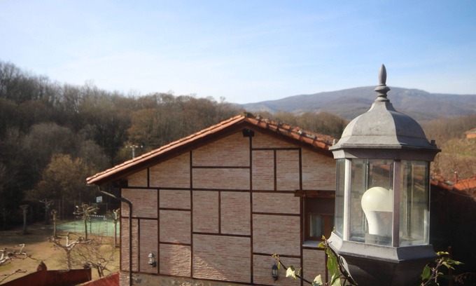 Cuacos de Yuste Hostel | Hostel El Lago Caceres