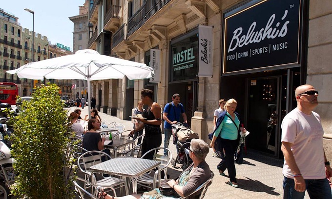Eixample Hostel | Hostel ∙ 8 guests