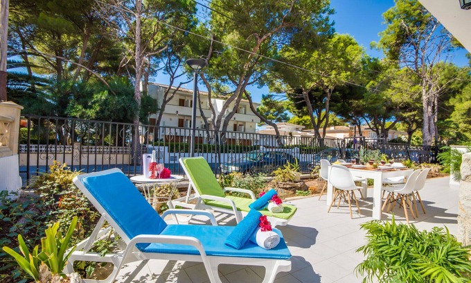 Alcudia Ski Chalet | House Villa Rosita 12 at the beach of Alcudia