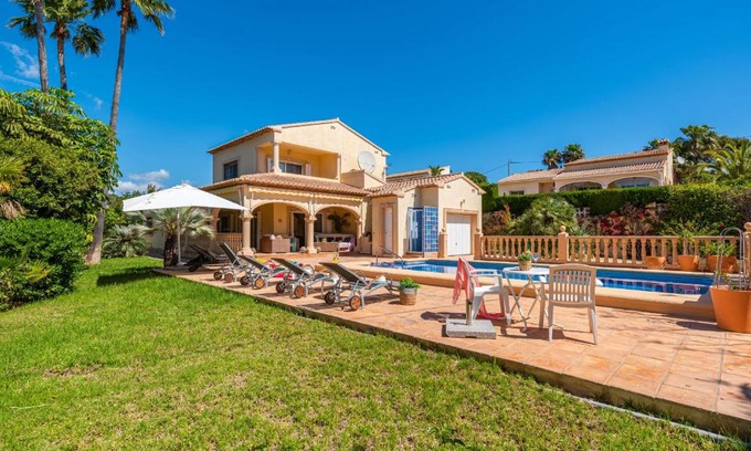 Casas de Torrat Villa | La Roca - PlusHolidays