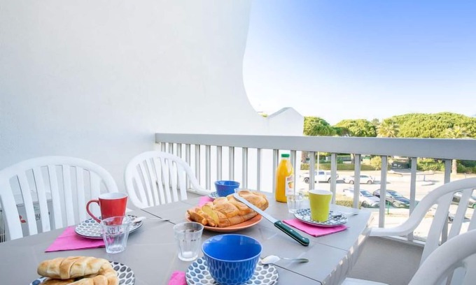 Le Grau-Du-Roi Apartment | Le Cormoran by Interhome