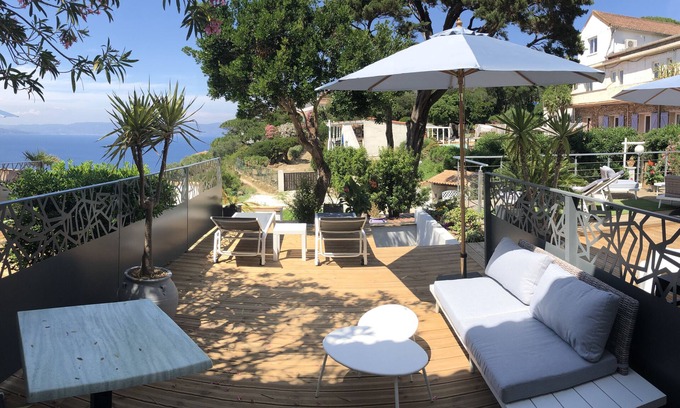 Ile du Levant Apartment | Le Silène Apartment T2 - 28m2 Sea view Terrace 25 m2 Air conditioned