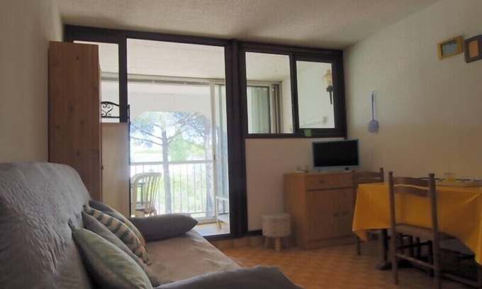 La Grande-Motte Apartment | Lovely T2 in the Ponant area overlooking the Vidourle river