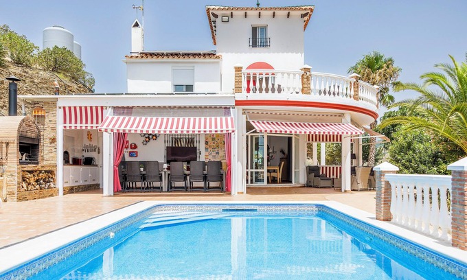Torrox Villa | Luxury Villa for Families, Friends, and Groups up to 14 Guests