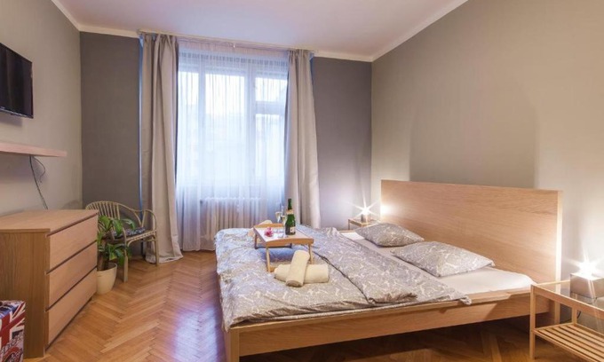 Stare Mesto Apartment | Modern Central Apartment Dlouhá