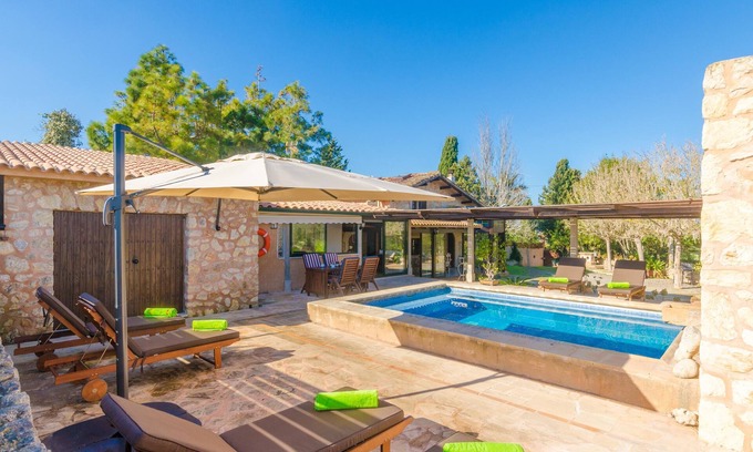 Manacor Villa | NA MOLLA - Villa with private pool in Manacor. Free WiFi