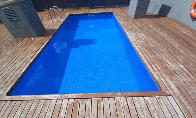 Les Corts Resort | Private room ∙ 1 guest