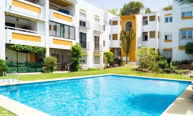 Calahonda Apartment | Pueblo Valle Verde