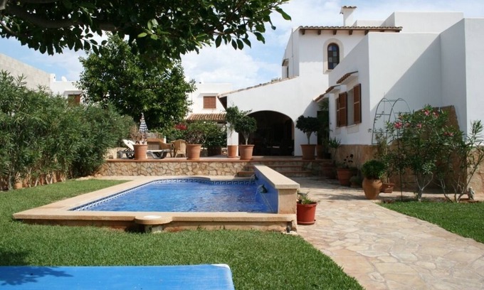 Cala d'Or Villa | Quiet area, close to beach & amenities with AA/CC and privat pool