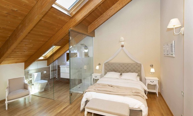 Panticosa Apartment | Refugio del Roble by BeValle