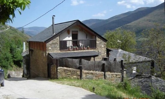 Odollo Cottage | Rural house (full rental) Carriles Romanos for 8 people