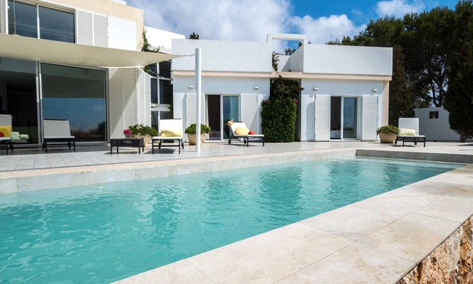 L'Estanyol House | SEAFRONT VILLA SON REYNES WITH AMAZING VIEWS & POOL NEAR ES TRENC BEACH