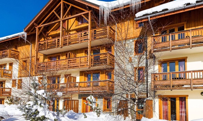 La Toussuire Apartment | Ski Getaway with Shared Pool