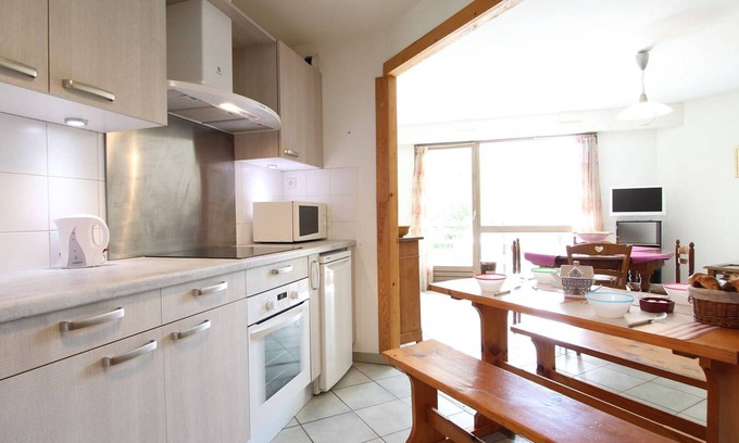 La Salle-les-Alpes Apartment | Spacious 4-Room Apt for 6, Near Ski Lifts & Shops, La Salle-les-Alpes