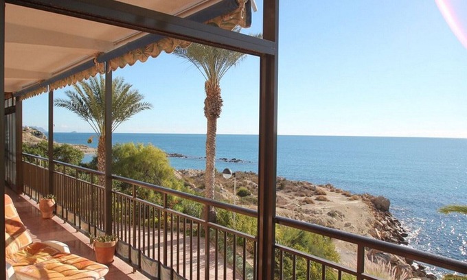 Coveta Fuma Apartment | SPACIOUS FRONT-LINE BEACH APARTEMENT, SOUTH FACING, AIRCO, AMAZING VIEWS, WIFI