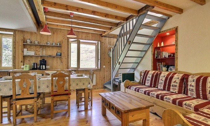 Plagne 1800 Apartment | Spacious renovated duplex in La Plagne, close to slopes and shops