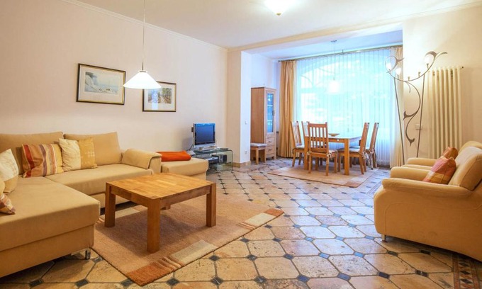 Binz Apartment | Strandvillen Binz - Ferienwohnung mit Meerblick und 2 Schlafzimmern SV-556