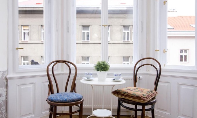 Karlin Apartment | Stylish Prague Center Retreat Florence #10