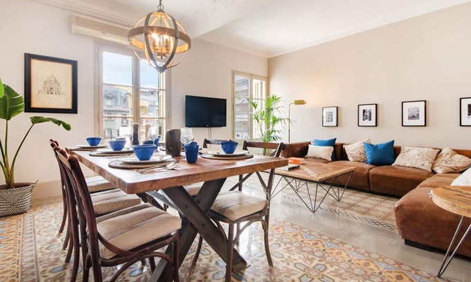 Sant Antoni Apartment | Three bedroom apartment Carrer Tamarit - You Stylish