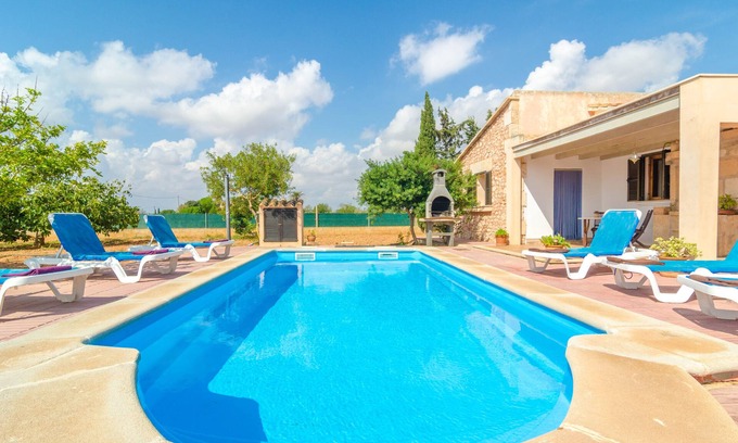 Campos Villa | VILLA CÉSAR - Villa with private pool and free Wifi in Campos