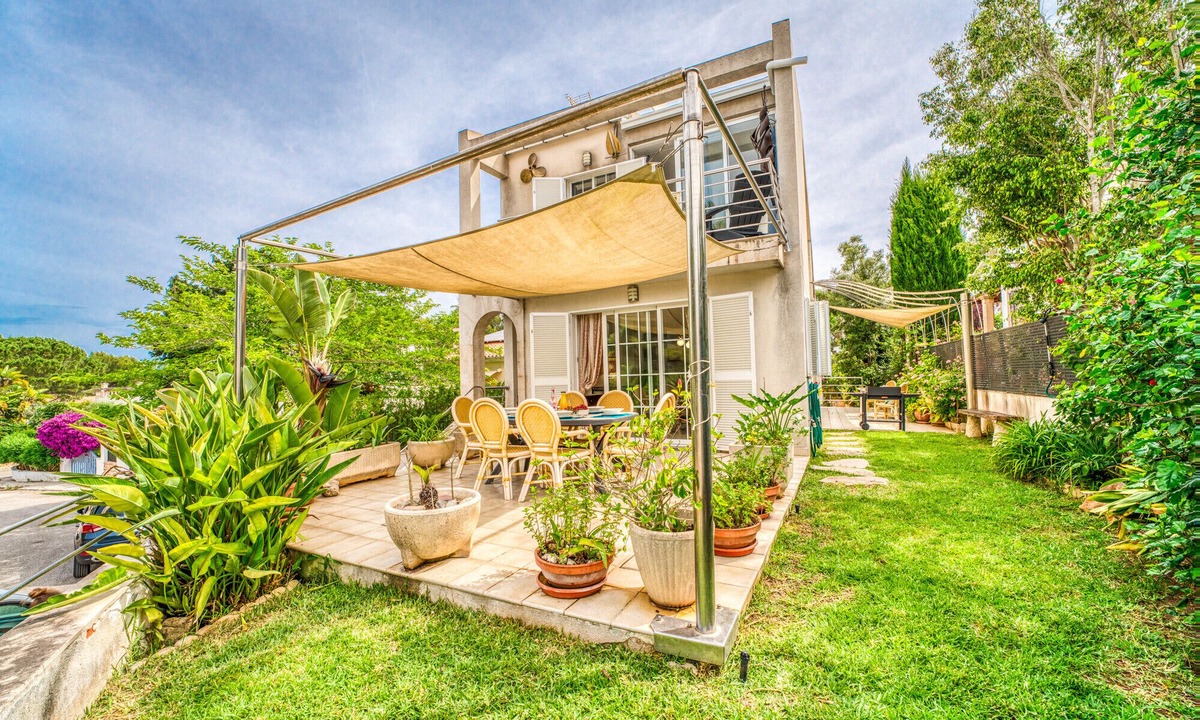 Mal Pas-Bon Aire House | House near the sea Cas Ferrer in Alcudia