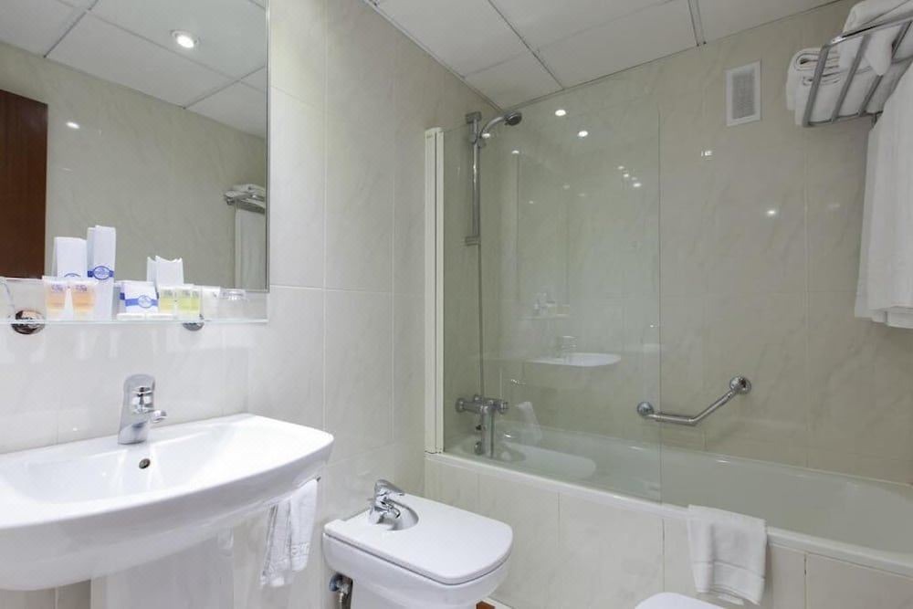 Photo of Bathroom in Cuatro Caminos