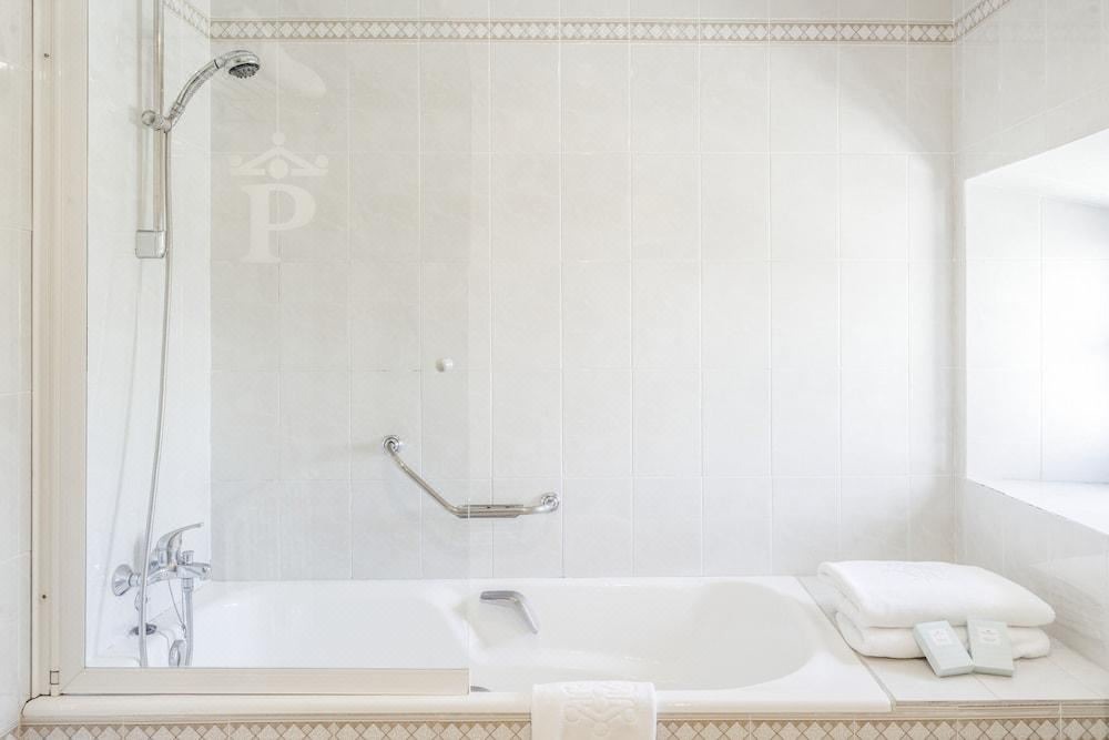 Photo of Bathroom in Zafra Old Town