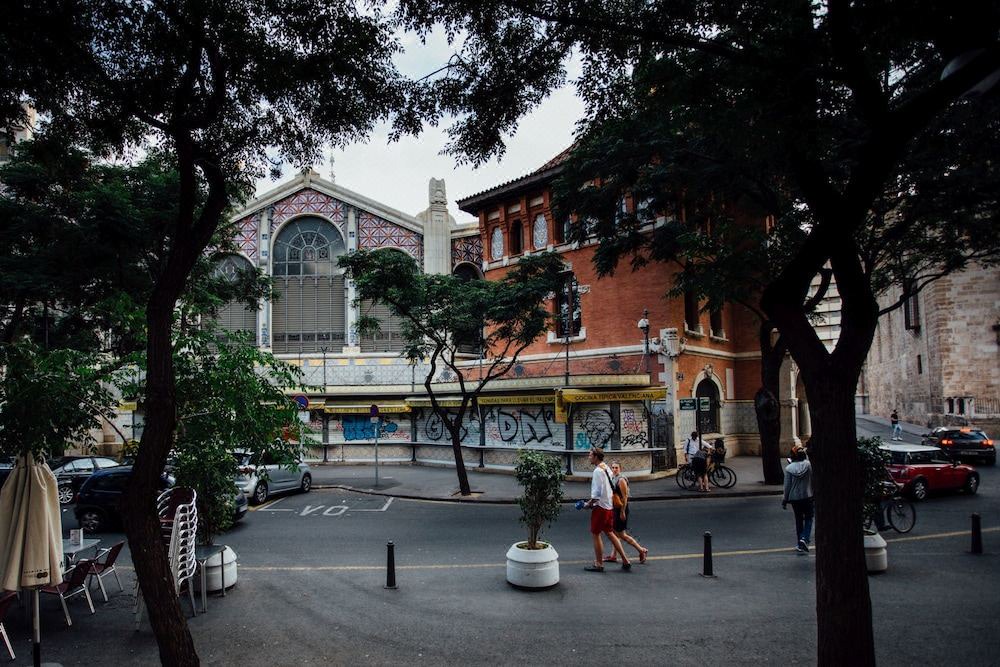 Photo of Buildings in Ciutat de les Arts i les Ciencies