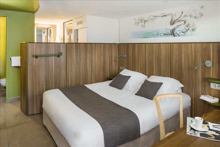 Photo of Bedroom in Saint Tronquet Business Park