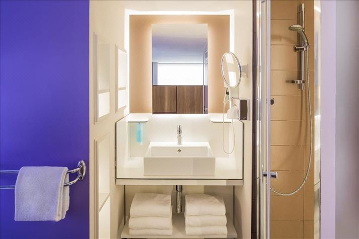 Photo of Bathroom in Saint Tronquet Business Park