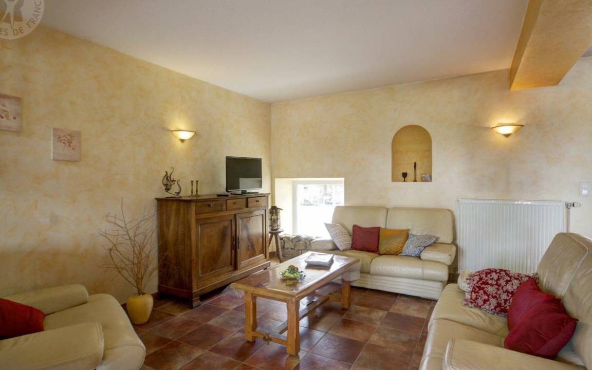 Photo of Livingroom in Chalain-le-Comtal