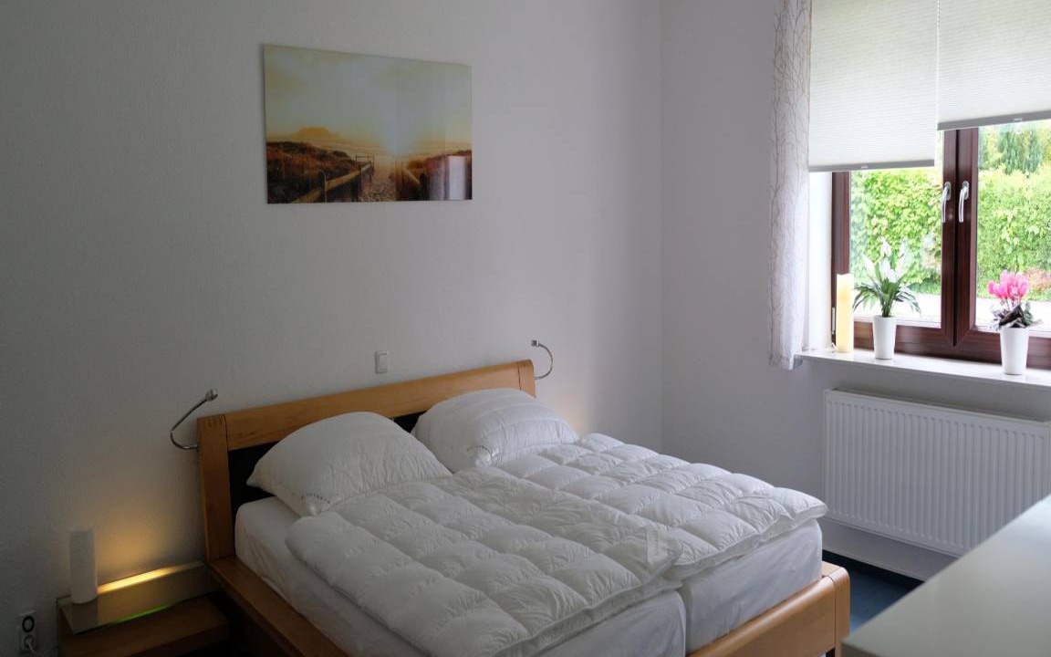 Photo of Others in Russee - Hammer