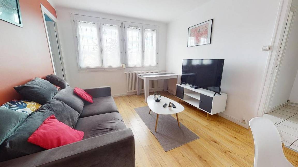 Photo of Livingroom in Villeboeuf - Fauriel - Vivaraize