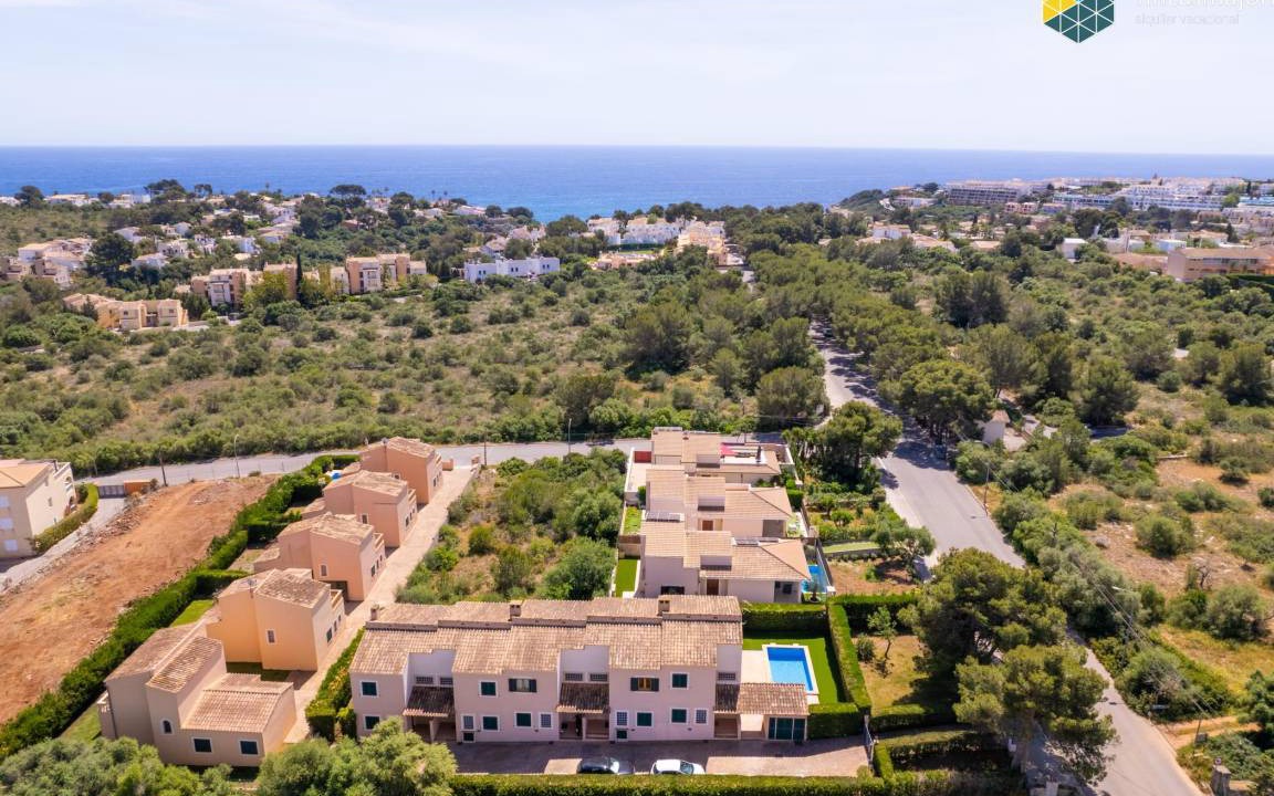 Photo of Others in Cala Mandia