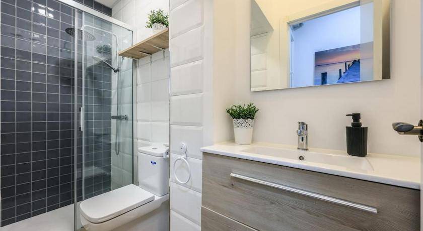 Photo of Bathroom in Embajadores
