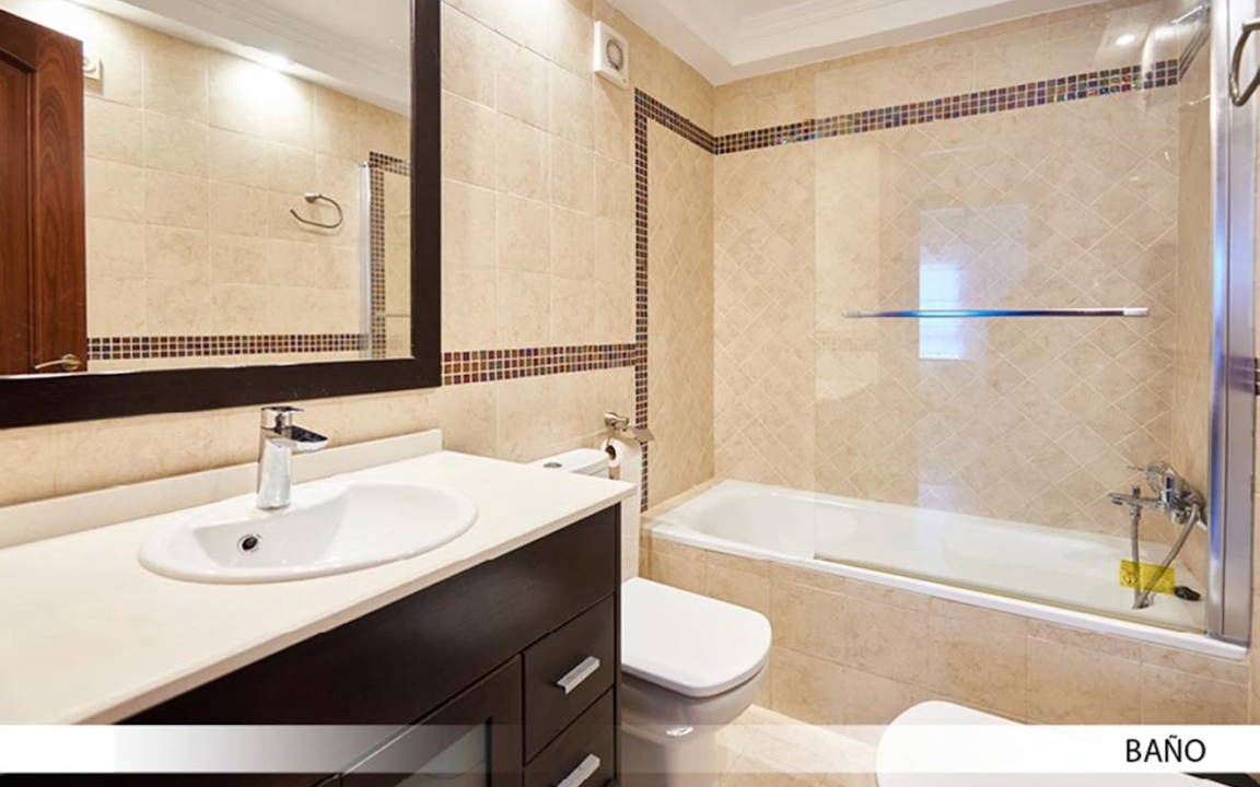 Photo of Bathroom in Triana