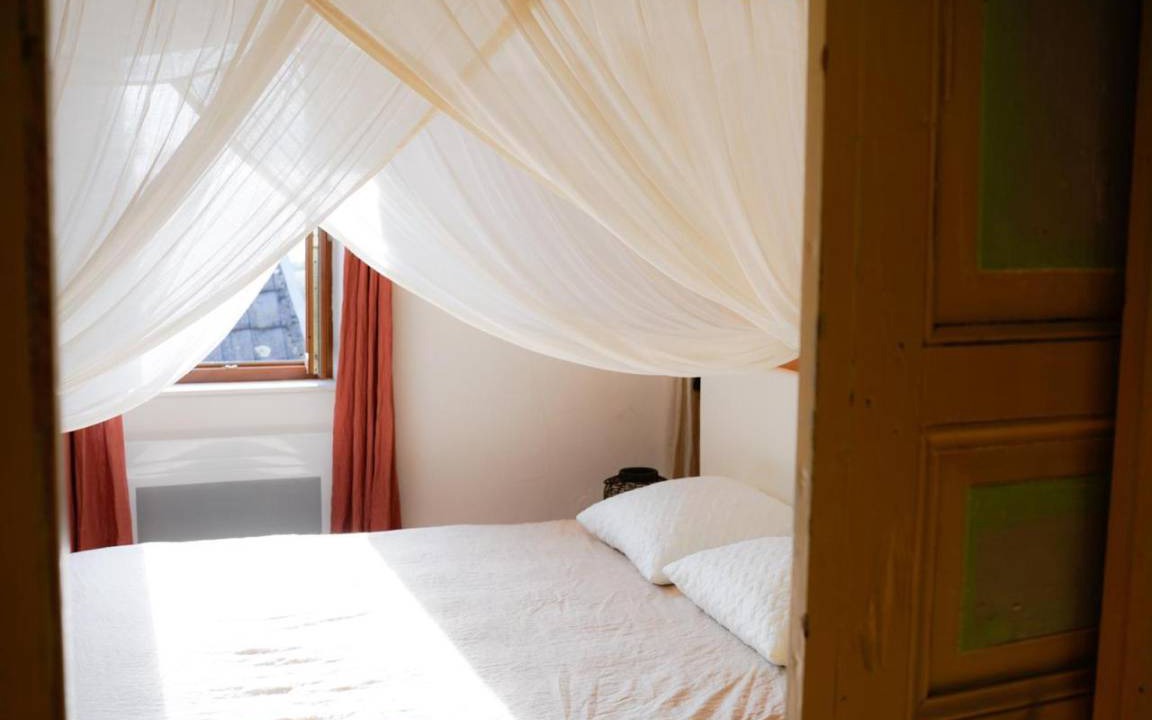 Photo of Bedroom in Dampniat
