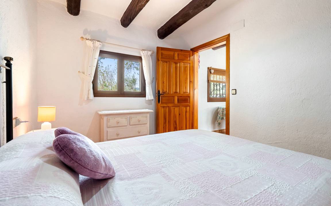Photo of Bedroom in Botarell