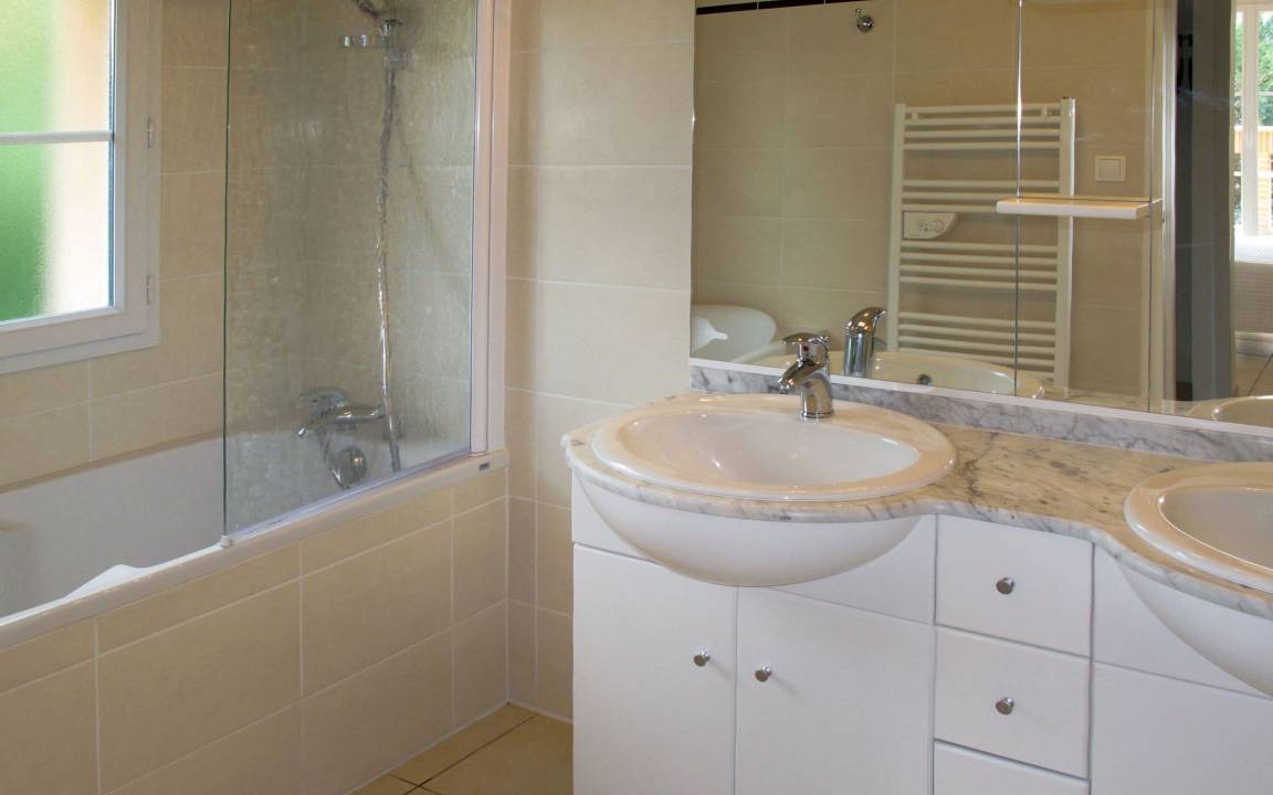 Photo of Bathroom in Pont-de-Larn