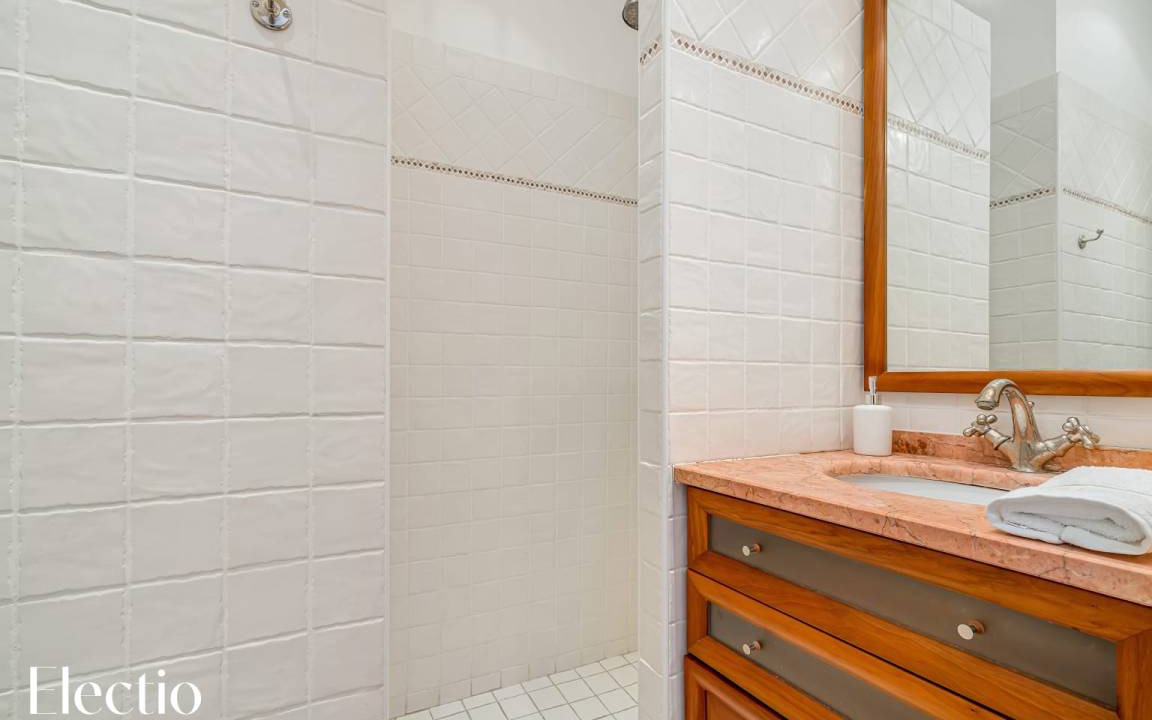 Photo of Bathroom in Le Puy-Sainte-Reparade